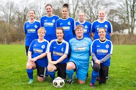 Vrouwen 3 in de lift omhoog