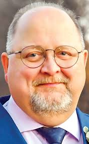 Wayne Ortloff joined the Masonic Lodge 855 with his father and learned to  repair, fly and love airplanes. Graduating from Carthage High School in  1948, Wayne made the decision to attend the