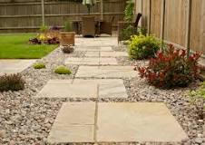 Can I lay paving slabs on gravel?