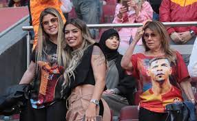Maybe you would like to learn more about one of these? Maicon Un Esi Ursula Galatasaray A Asigim