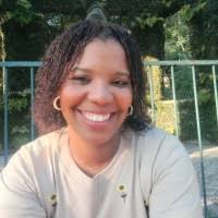 2 "Michele Chaves De Araujo" profiles