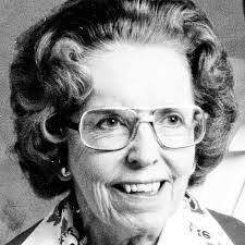 Elaine Rider's Instagram, Twitter & Facebook