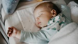 Die Babyentwicklung Im 6 Monat Diese Fortschritte Macht Das 5 Monate Alte Baby