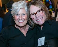 Robyn Malek's Instagram, Twitter & Facebook