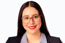 Vanessa Caracoza abraza su identidad latina mientras sigue avanzando en sus  conquistas