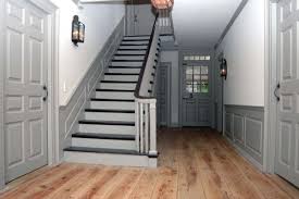 Williamsburg Style At Vintage American Home Maison Style Americain Idees Escalier Amenagement Maison
