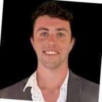 Kris Olinger's Instagram, Twitter & Facebook