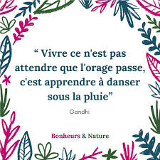 Citation Du Jour Week End Pluvieux Mais Weekend Heureux Citation Positive Motivation Optimisme Be Happy