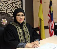 Civil court have no jurisdiction to preside over claims for harta sepencarian among muslim since shariah court have the power to divide the said property by the court consideration and discrection. One Of Msia S First Female Syariah High Court Judges Named In Bbc S 100 Women List The Star