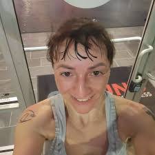 Lauren Gallant's Instagram, Twitter & Facebook