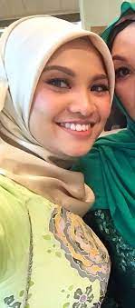 Awek Pilihan Beautiful Women Women Beautiful