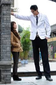 To me, it isn't logical to use the plural for inches and the singular form of foot, so, my opinion is that feet is correct. What Is 5 Cm In Feet Novocom Top