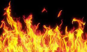 বাড়িতে হঠাৎ আগুন লাগলে কী করবেন
