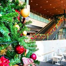 We did not find results for: 6 Festive Christmas Office Door Decorating Ideas Fashionably Male