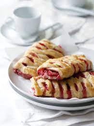 Berry Puff Pastry Recipe Quick Easy Danish White On Rice Couple Recipe Pastry Recipes Puff Pastry Recipes Food