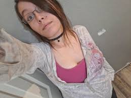 Just an emo fit check✌️ Wanted to show off my "Queen Sally" shirt & my  Sally cardigan. I loveeeee Nightmare Before Christmas & have a pretty big  collection of Nightmare Before Christmas