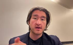 Finally figured how to integrate Luma & Notion via Zapier, so I get a  unified event management workspace for organization, tickets and analytics!  , Thinking to turn this into a one-click install…