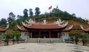 Nườm nượp du khách đội mưa đổ về đền hùng trong ngày khai hội. Cáº©m Nang Kham Pha Trá»n Váº¹n Ä'á»n Hung Kenh Truyá»n Hinh Ä'ai Tiáº¿ng Noi Viá»‡t Nam Vovtv