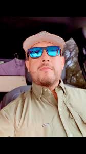 Hilda Lumbreras's Instagram, Twitter & Facebook