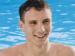 Dalla pallanuoto ai tuffi, passando per il nuoto sincronizzato. Rinascere Il Libro Di Manuel Bortuzzo Ho Conosciuto L Abisso Della Disperazione E Ne Sono Uscito Sulle Mie Gambe Open