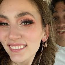 Amy Hahn's Instagram, Twitter & Facebook