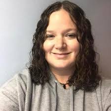 Naomi Tripp's Instagram, Twitter & Facebook