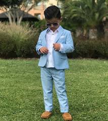 First Class Boys Slim Fit Three Piece Suit In Light Blue En 2020 Moda Infantil Ropa De Moda Moda Infantil Para Nino