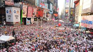 New York City draws 48.7 million tourists in 2010 - CNN.com