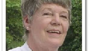 Lynn Barry's Instagram, Twitter & Facebook