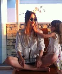 Am scapat o mică greșeală in episodul 2! Iulia Albu Si Fiica Ei Weekend De Rasfat La Mare Uite Ce Simpatice Sunt Ele Ro