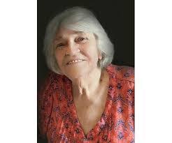 Renee Moser's Instagram, Twitter & Facebook