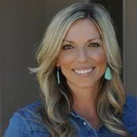 Sarah Crim's Instagram, Twitter & Facebook