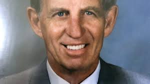 Former Huntington Beach High boys' basketball coach Elmer Combs dies