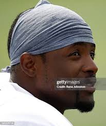 73 Willie Pile Photos & High Res Pictures