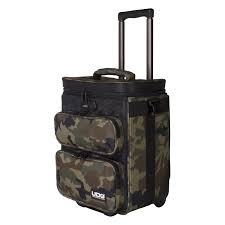 מָדוֹנָה הוא שיר מאת להקת בננה. Udg Ultimate Digi Trolly Togo