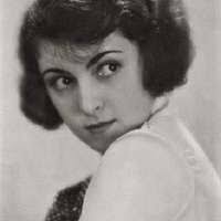 Cindy Garner pin-up from Yank, The Army Weekly, April 1945 (cropped)