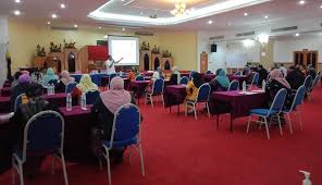 Agensi kaunseling dan pengurusan kredit (malay: Taklimat Agensi Kaunseling Pengurusan Kredit Akpk Dan Cuepacs Care Di Ptg Perak 12 Ogos 2020 E Tanah Perak