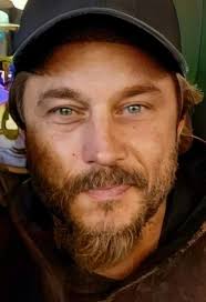 Travis Fimmel's Masculine Beauty