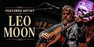 Live On The Lawn: Leo Moon