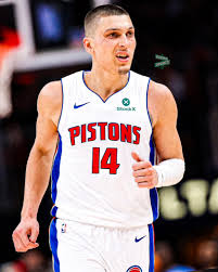Detroit Pistons could land Tyler Herro in a blockbuster Giannis  Antetokounmpo trade. Full trade proposal here: bit.ly/GiannisHerroProposal