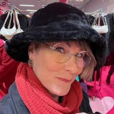 Ellen Franklin (ellenfranklin74)