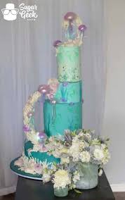 The skill and time it took to make this masterpiece is hard to believe. 3 Gravity Defying Wedding Cakes That Will Blow You Away Sugar Geek Show