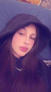 Miriam Glaser's Instagram, Twitter & Facebook