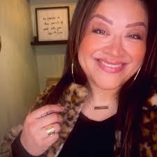 Jennifer Perales's Instagram, Twitter & Facebook