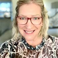 Wendy Schaefer's Instagram, Twitter & Facebook