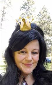 Mini Gold Glitter Crown Headband: Queen of Hearts Costume