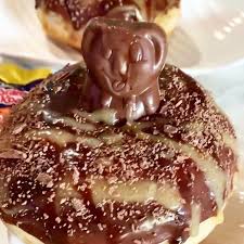Caramello Koala Donuts Milkshakes Were Introduced Today Happydays Donuts Strawberry Freddo Frogs Tomorro Delicious Donuts Bakery Desserts Tasty Bakery