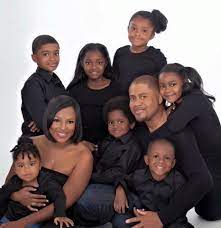 Xoxo Hungry But Don T Feel Like Leaving The House Get Your Favorite Foods Delivered To Your Door Black Families African American Family Black Family Goals