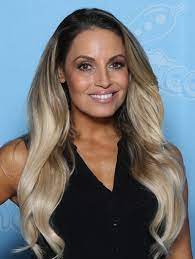 Trish Stratus - Wikipedia