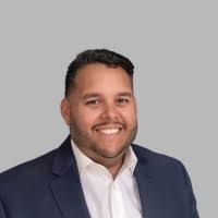 Jon Nieves's Instagram, Twitter & Facebook